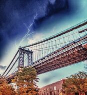 Фотообои Молния над мостом